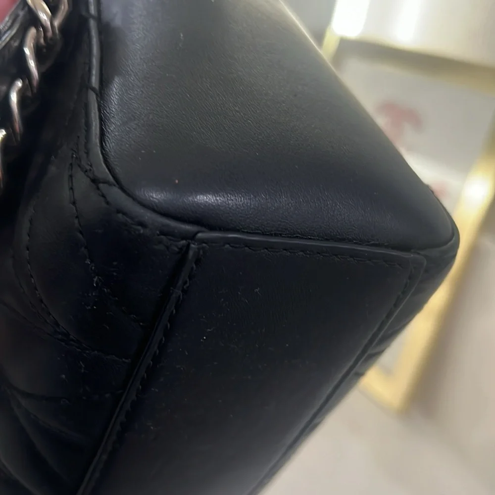 Kate Spade Bariar Lane Quilted Emelyn Crossbody Shoulder Black 7”-10”-3” EUC - Picture 9 of 16